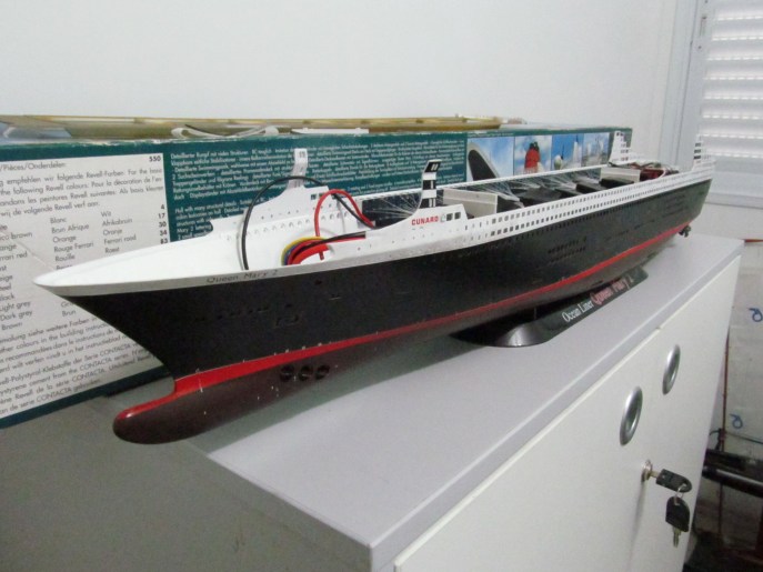 Casco pronto para receber o deck principal.